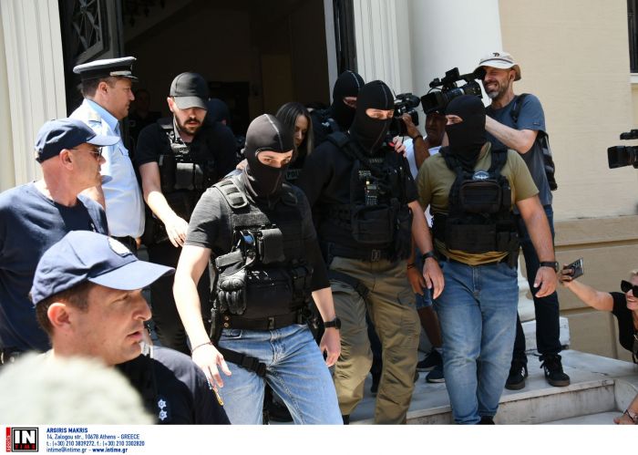 ΑΠΟΛΟΓΙΑ ΤΗΣ ΕΙΡΗΝΗΣ ΜΟΥΡΤΖΟΥΚΟΥ ΣΤΟΝ ΑΝΑΚΡΙΤΗ ΠΑΤΡΑΣ