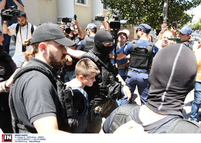 ΑΠΟΛΟΓΙΑ ΤΗΣ ΕΙΡΗΝΗΣ ΜΟΥΡΤΖΟΥΚΟΥ ΣΤΟΝ ΑΝΑΚΡΙΤΗ ΠΑΤΡΑΣ