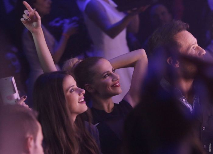 Καίτη Γαρμπή - Στέλλα Καλλή: «ΦΩΣ» ...σε ότι άξιζει: 