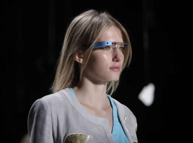 Τα high tech γυαλιά της Google, η S. J. Parker και η New York Fashion Week