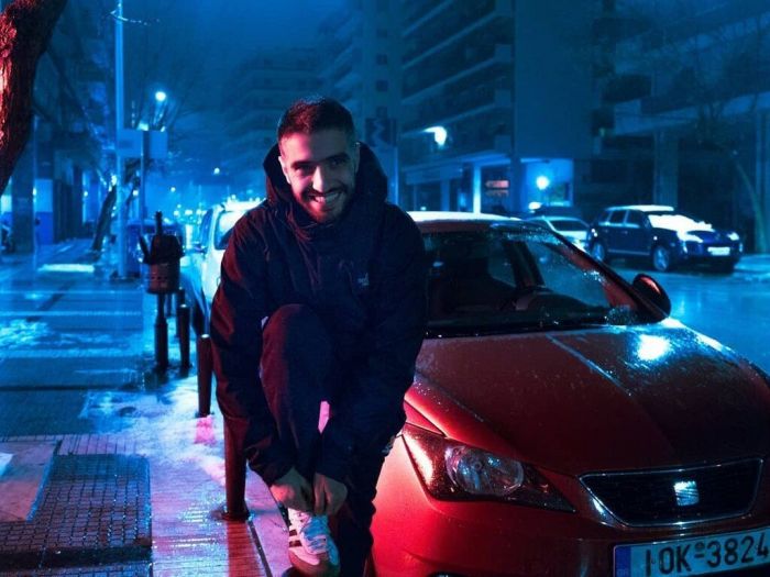 O ΛΕΞ τα λέει «χύμα» και αυτό τον κάνει Νο1 στα Trends του YouTube