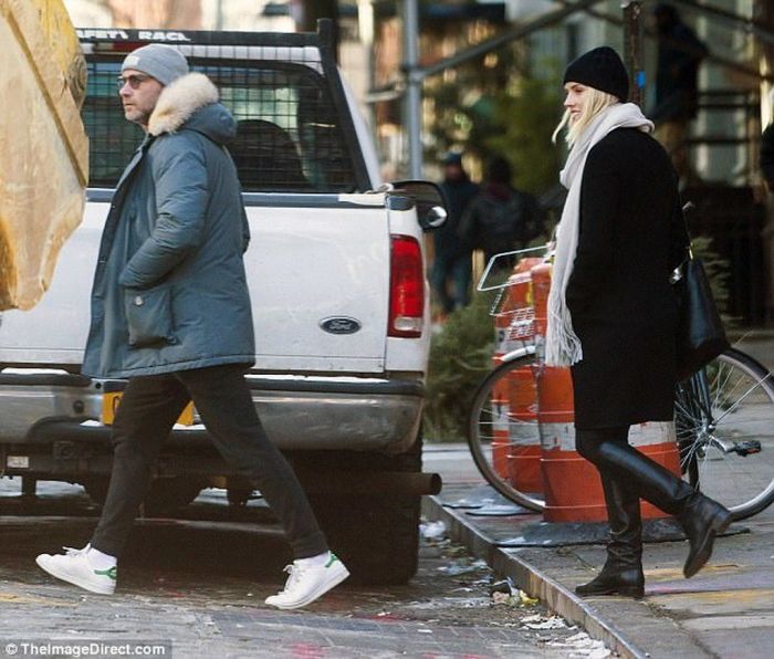 Μας ξεγέλασε: Ένα χρόνο μετά τον χωρισμό, ο διάσημος ηθοποιός είναι πάλι ερωτευμένος & ήδη σε σχέση