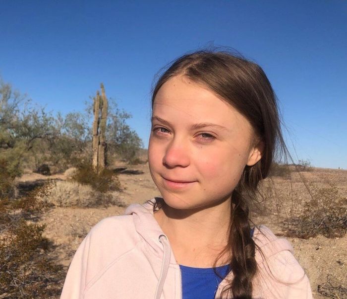 Πολλοί χρήστες του Twitter ανέφεραν ότι ήταν κρίμα να μην έχει Greta μία θέση σε ένα τόσο μεγάλο ταξίδι από τη Μαδρίτη μέχρι τη Σουηδία. Άλλοι της ευχήθηκαν ένα ασφαλές ταξίδι μετά από μήνες αγώνων με τρένα και βάρκες σε διάφορα events για την κλιματική α