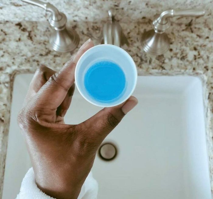 Πρέπει να χρησιμοποιείς και ένα στοματικό διάλυμα! @nadp.dental