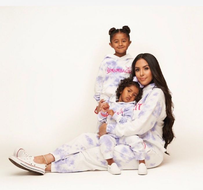 Η μαμά της Gianna Bryant λανσάρει σειρά ρούχων στη μνήμη της