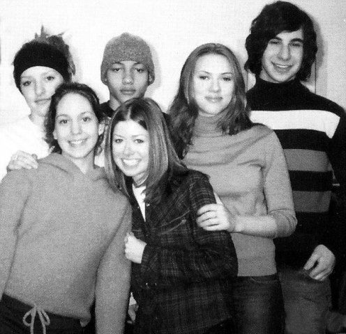 Scarlett Johansson: Οι φωτογραφίες που δείχνουν πως από μικρή ήταν  σεξοβόμβα