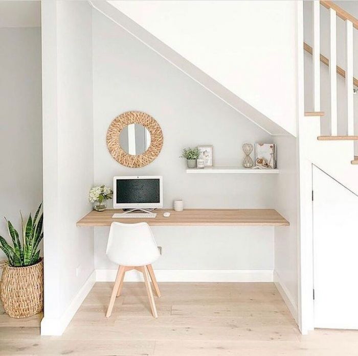 Γραφείο κάτω από τις σκάλες @agdecoblog