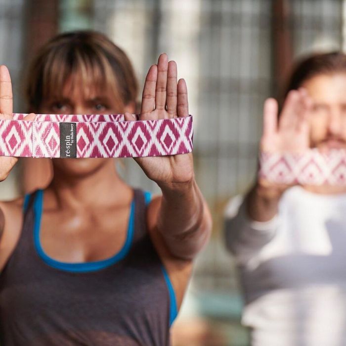 Οι ασκήσεις για μπράτσα σμιλεμένα της Halle Berry 