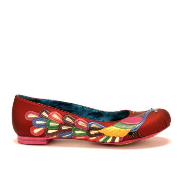 Φτερά και πούπουλα αλά Katy Perry