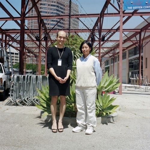 Όταν τα ζευγάρια αλλάζουν ρόλους: Ένα πρωτότυπο project που θα σας κάνει να ξεκαρδιστείτε από τα γέλια!