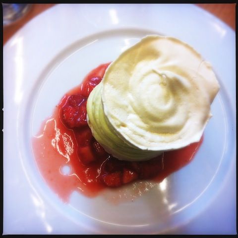 Ο Χριστόφορος Πέσκιας παρουσιάζει ένα ιδιαίτερο και προσιτό brunch στην τιμή των 18 ευρώ!