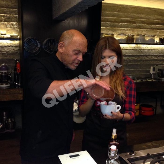 Chocomania: Φτιάξαμε υπέροχα ροφήματα σοκολάτας Nestlé, μαζί με τον Στέλιο Παρλιάρο! (φωτός)