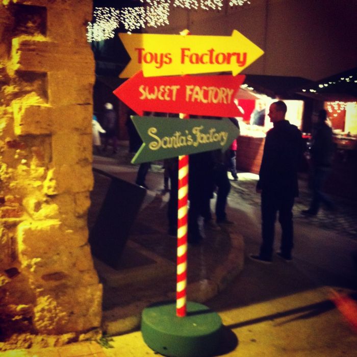 «14 μέρες  για τα Χριστούγεννα!», γράφει η Δέσποινα Καμπούρη