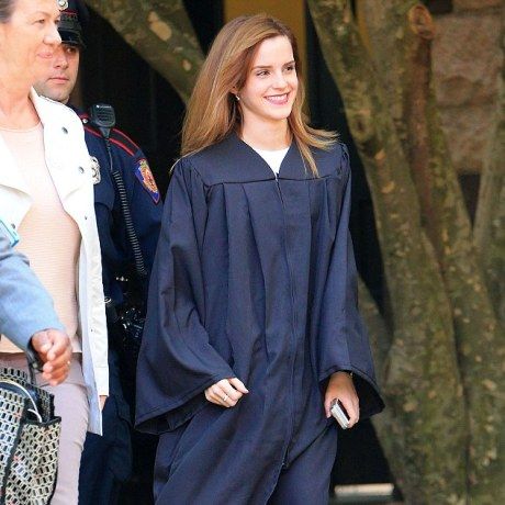 H γλυκιά Emma Watson μεγάλωσε και... καβάλησε το καλάμι! Δείτε τι έκανε