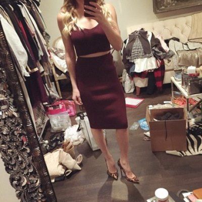 Βρείτε τις… διαφορές: Ποια διάσημη αντιγράφει τη γνωστή selfie της Kim Κardashian;