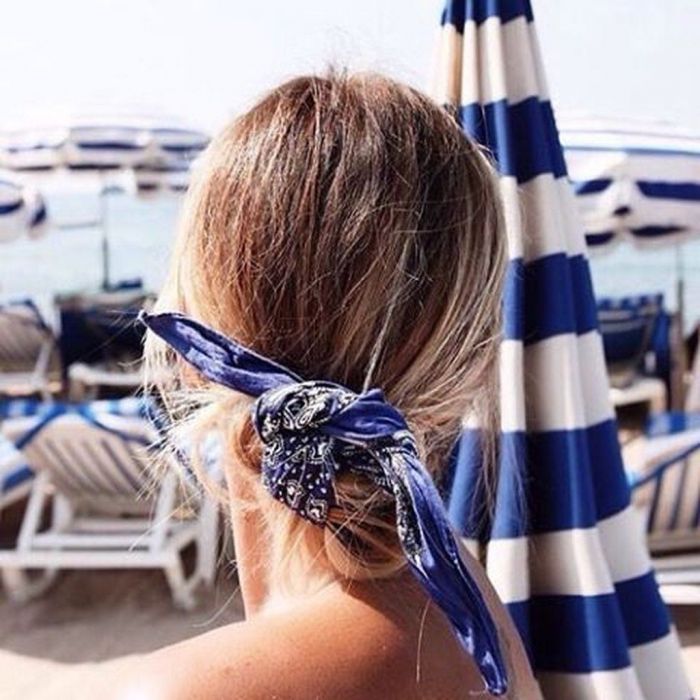 12 τρόποι να φορέσεις τη μπαντάνα στα μαλλιά σου αυτό το Καλοκαίρι!
