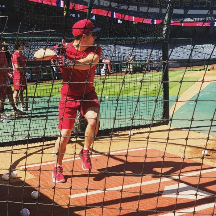 Ο Nick Jonas γιόρτασε τα γενέθλιά του κάπως έτσι αλλά η αλλαγή στο look του μας «χάλασε» πολύ