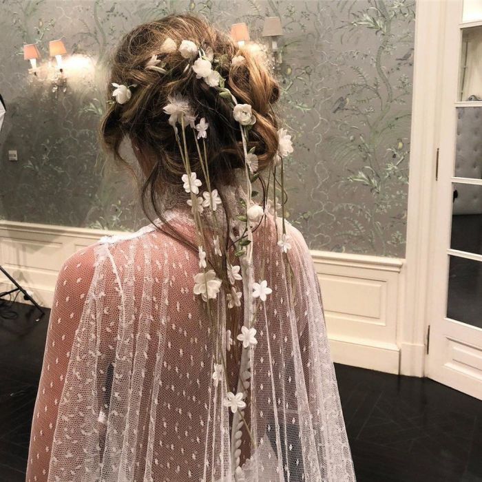 Το νυφικό της Αθηνάς Οικονομάκου δεν είναι αυτό που φανταζόσουν!