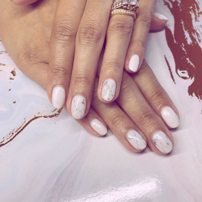 Στα #MarbleNails λέμε ετεροχρονισμένα... ΝΑΙ!