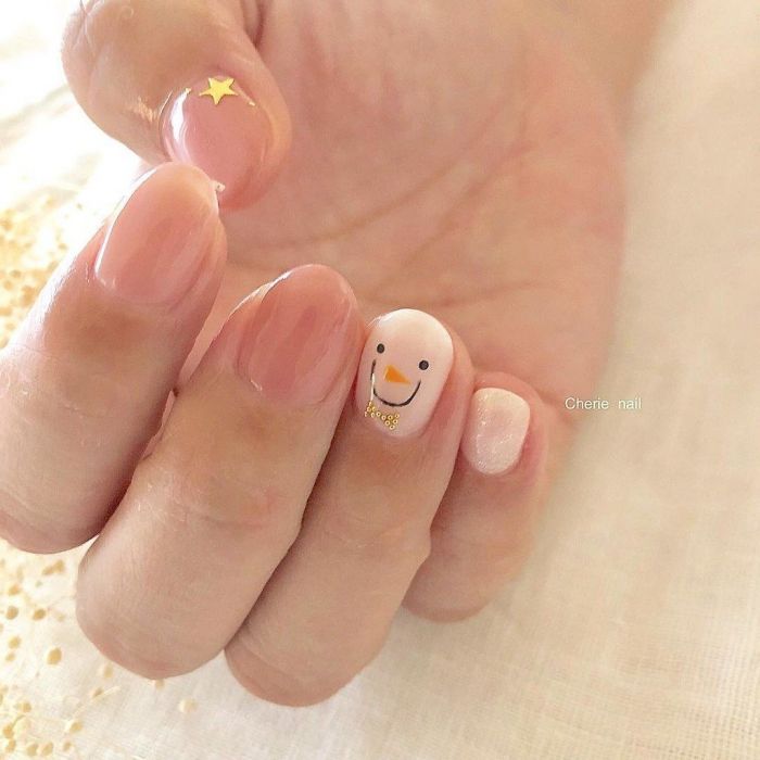 Χριστουγεννιάτικα σχέδια σε nude αποχρώσεις! 
Πηγή φωτογραφίας Instagram username: @kyoko.matsuyama.18