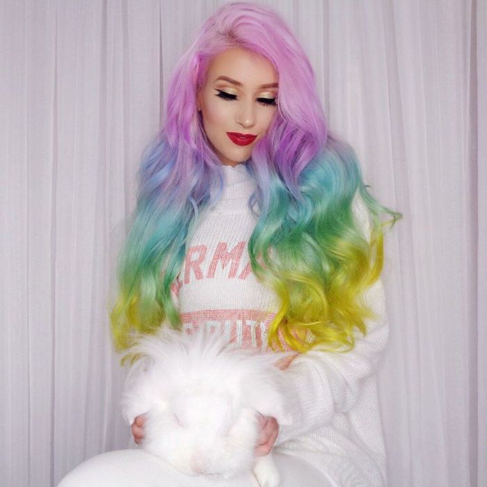 H γυναίκα με τα «μαλλιά γοργόνας» που έχει ξετρελάνει το Instagram 