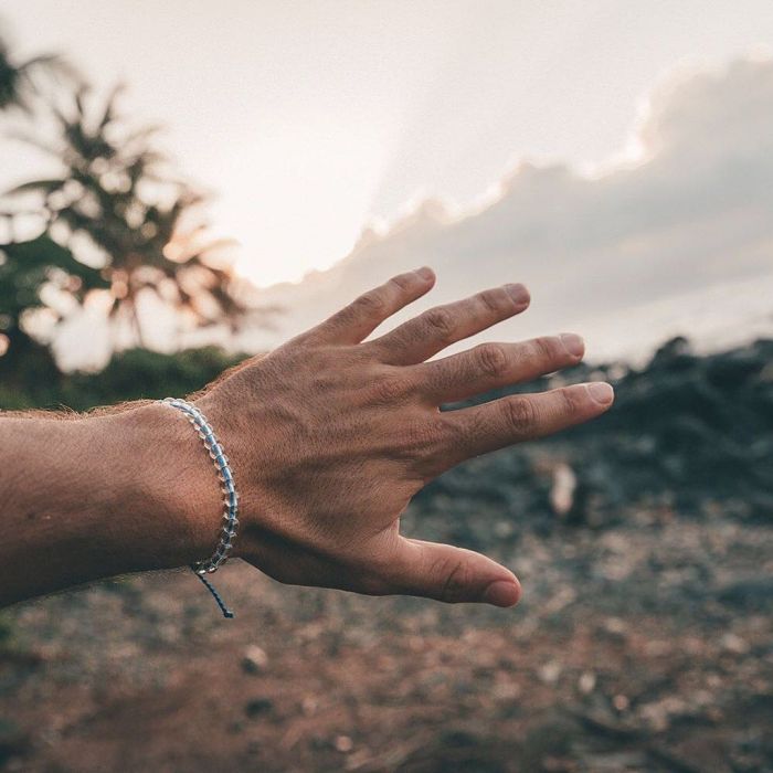 Το βραχιόλι που σώζει τους ωκεανούς 