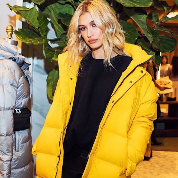 Εσύ αγαπάς το στυλ της Hailey Bieber; 