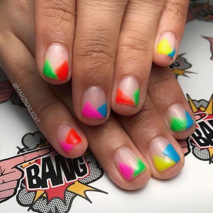 Τα #NeonNails είναι κιτς αλλά εμείς βρήκαμε 15 που είναι oh so chic!