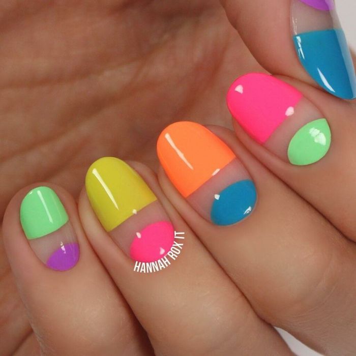 Τα #NeonNails είναι κιτς αλλά εμείς βρήκαμε 15 που είναι oh so chic!