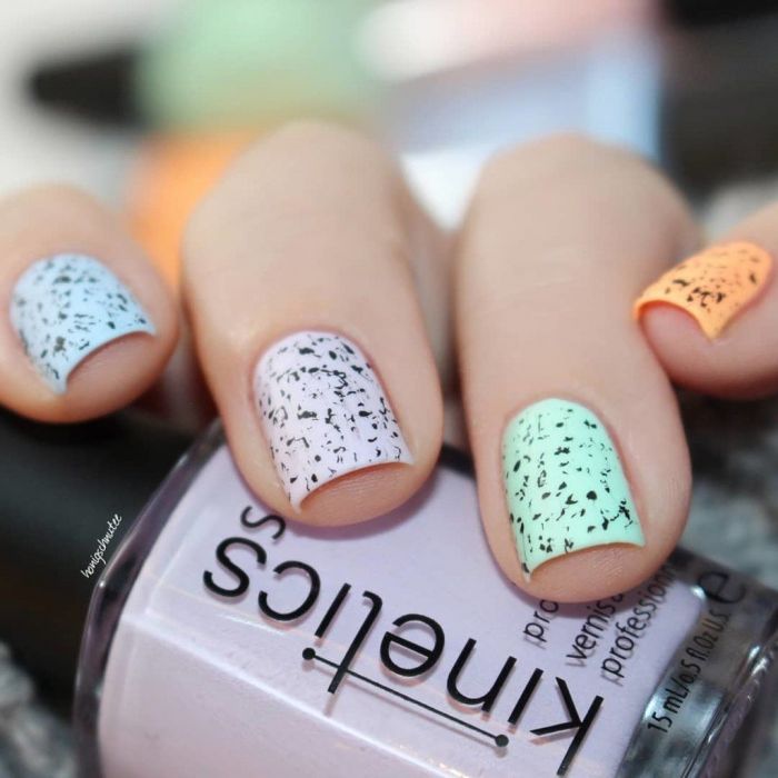 Δες πασχαλινά σχέδια για τα νύχια 