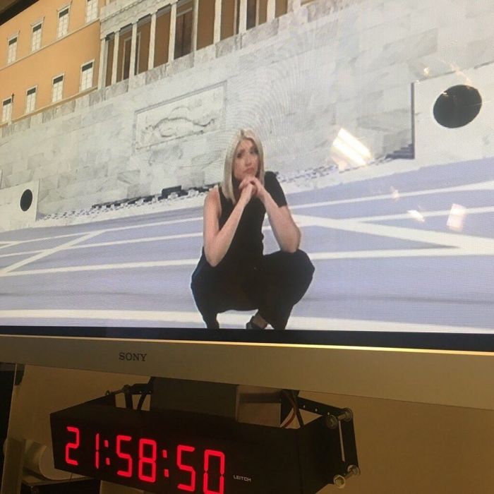 Όπως με ξέρατε τις προηγούμενες 13. Με λίγα ή πολλά, κοντά ή μακριά, να περνάτε όμορφα με αυτούς που αγαπάτε και σας αγαπούν. ΥΓ: Η φωτό απο μια απο τις εξαντλητικές πρόβες των εκλογών! 