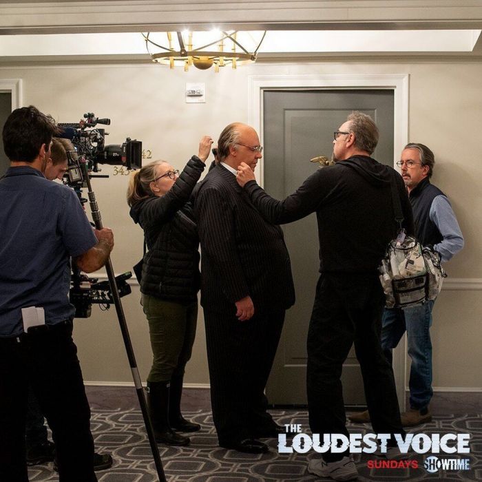 Αν και το κομμάτι των μαλλιών κατά πάσα πιθανότητα είναι κάποια περούκα, η μεγάλη αλλαγή στο βάρος είναι πραγματική, όπως έχουμε δει στο υλικό που κυκλοφόρησε τον τελευταίο καιρό.