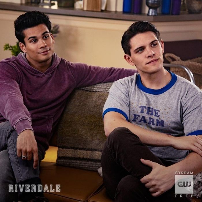 9.	Η Camila, όμως, πιστεύει ότι ο Archie θα ήταν πολύ καλύτερα με τη Veronica.