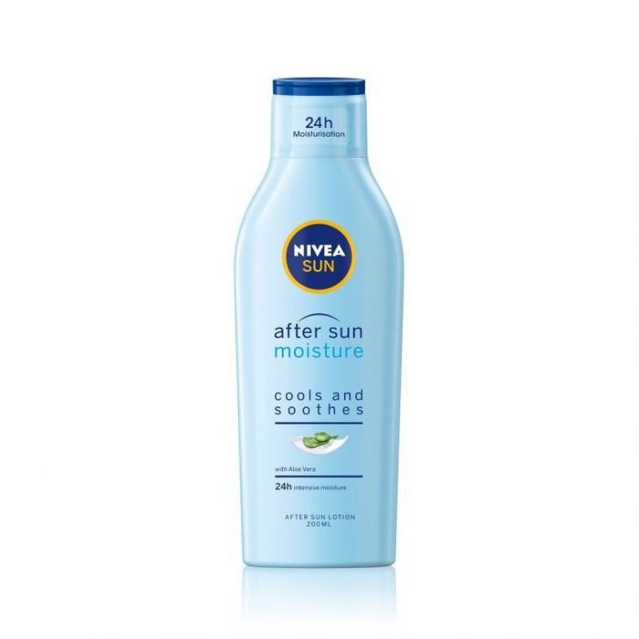 After Sun σώματος. NIVEA AFTER SUN ΕΝΥΔΑΤΙΚΟ ΓΑΛΑΚΤΩΜΑ ΜΕ ALOE VERA. Η ειδική σύνθεσή του με Alοe Vera και έλαιο Αβοκάντο διατηρεί την ελαστικότητα της επιδερμίδας και αφήνει μια απαλή και μεταξένια αίσθηση.