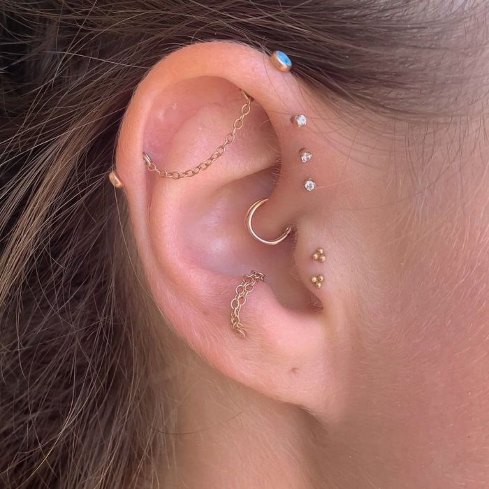 Θα χρειαστούν 3 έως 6 μήνες να θεραπευτεί το tragus piercing, αν και πολλοί άνθρωποι παρατηρούν κοκκινίλα μέχρι και 10 μήνες μετά. Μέχρι να επουλωθεί πλήρως το piercing σου θα πρέπει να ακολουθείς ευλαβικά το πρόγραμμα καθαριότητάς του. 
