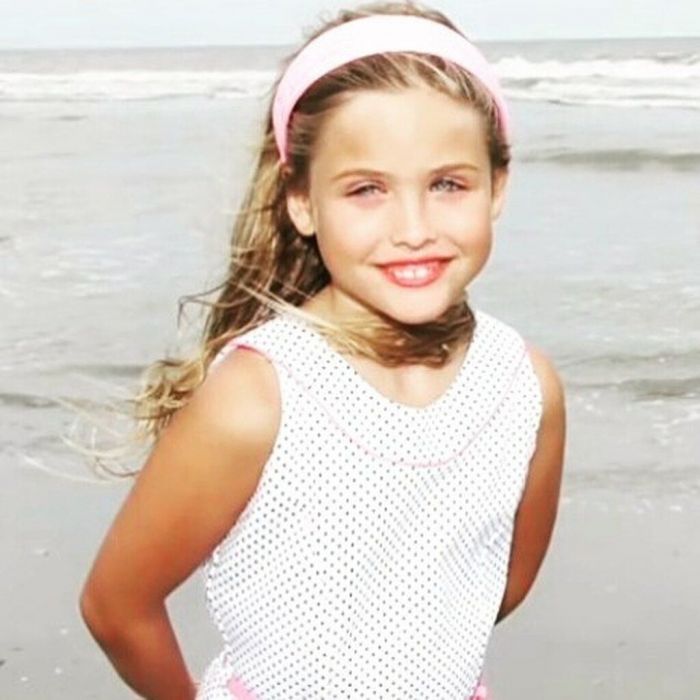 Μπαμπάς και κόρη ζουν στο Louisville, καθώς είναι ένα μέρος που μπορεί να προσφέρει στο παιδί έναν φυσιολογικό τρόπο ζωής, μακριά από τα φώτα της δημοσιότητας.