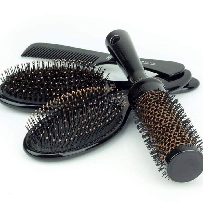 Μην παραλείπεις το conditioner. Ήξερες ότι το conditioner ενυδατώνει τα μαλλιά και απωθεί το νερό; Ναι, καλά διάβασες. Το conditioner εμποδίζει τα μαλλιά να απορροφούν περισσότερο νερό από όσο έχουν ανάγκη.