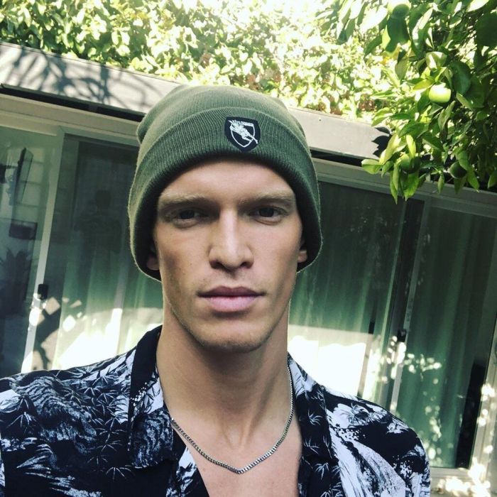 Miley Cyrus: Ο έρωτας της ξανά χτύπησε την πόρτα, oι fans της όμως θέλουν να την... κλείσει