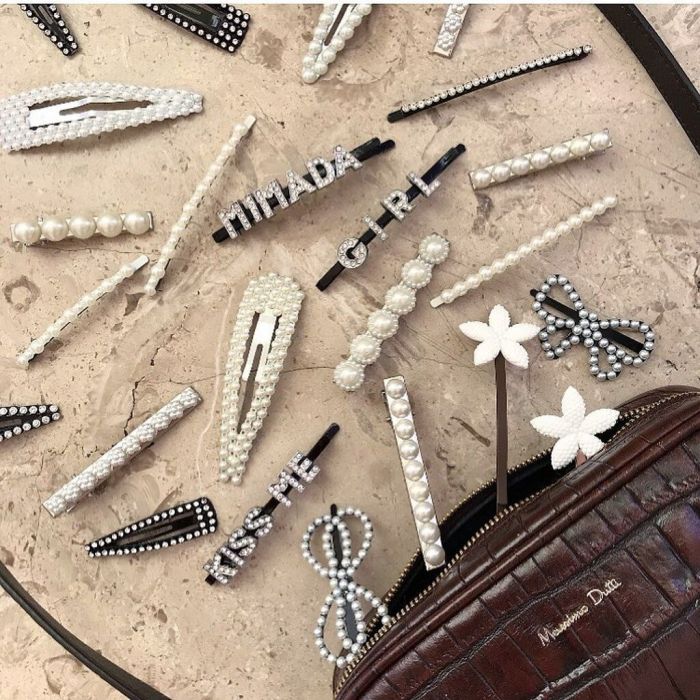 Ιχθύς: Ό,τι λεπτεπίλεπτο υπάρχει σε hairclip σού ανήκει.