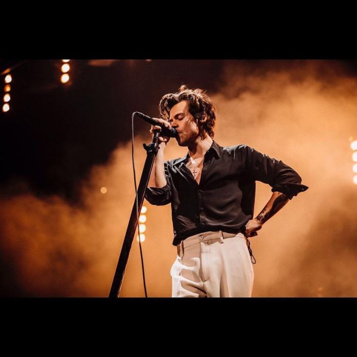 «Lights Up»: Το νέο κομμάτι του Harry Styles θα σου «ανάψει» φωτιές