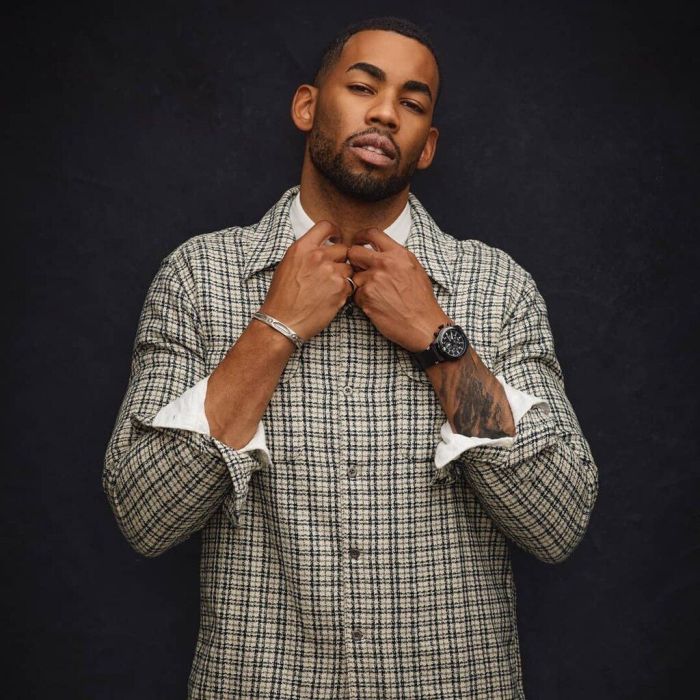 «Η Demi  και ο Mike δεν είναι πια μαζί. Δε συνέβη κάτι ανάμεσά τους, απλώς χώρισαν», εξηγεί πηγή από το περιβάλλον του πρώην ζευγαριού. 