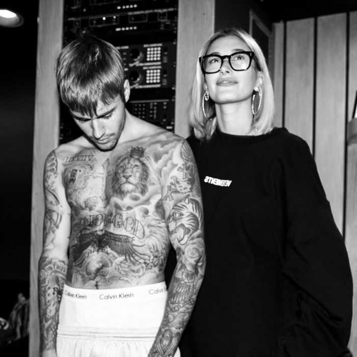O Justin κι η Hailey απόλαυσαν τη βόλτα τους με ένα διαφορετικό μέσο από τα πολυτελή αυτοκίνητα που μας έχουν συνηθίσει.