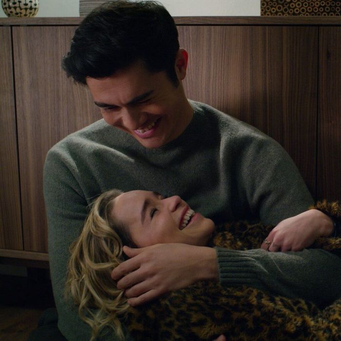 Οι ηθοποιοί τραγουδούν. Η ίδια η Emilia έχει δηλώσει ότι ήταν αρκετά αγχωτικό το να τραγουδήσει, μόνο και μόνο επειδή της αρέσει πολύ και πραγματικά νιώθει ευτυχισμένη όταν τραγουδάει. 