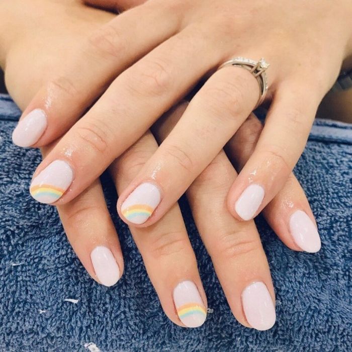 @delightnailbeauty  Μετά τη βροχή βγαίνει το ουράνιο τόξο