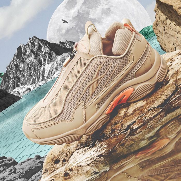 Tα sneakers DMX 2k Zip σε ροζ-nude απόχρωση.