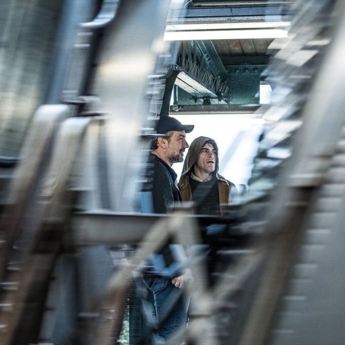 Ο Phoenix, πάνω στην ομιλία του για το βραβείο που κέρδισε για τον Joker, έκανε μία αποκάλυψη σχετικά με τον ηθοποιό, από τον οποίο έχανε πολλούς ρόλους στα ξεκινήματά του.