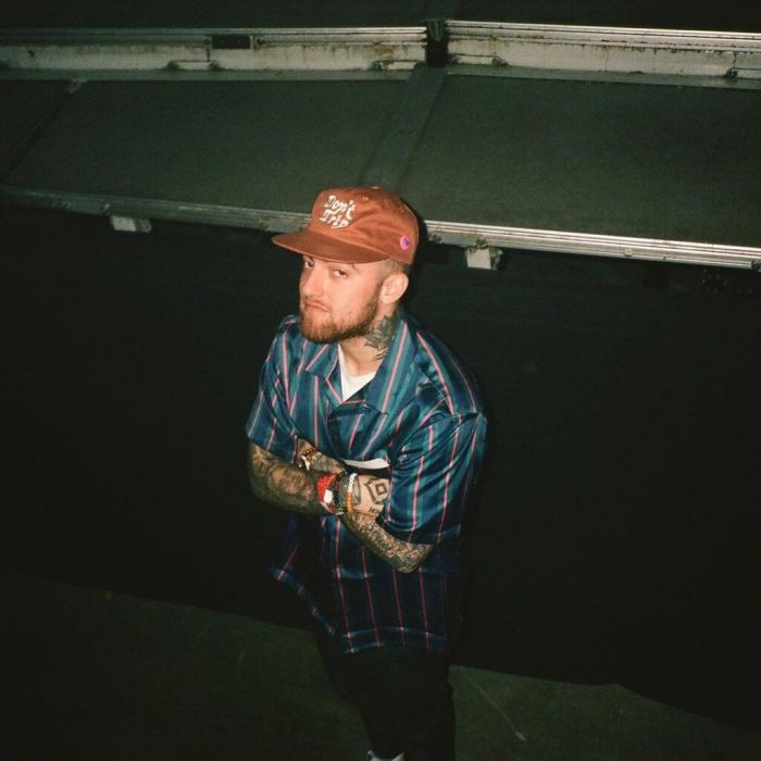 Ο Jon παραδέχθηκε ότι τα φωνητικά σε αυτό το τραγούδι υπήρχαν ήδη, κάτι το οποίο μπορεί να εννοείσαι ότι είναι της Ariana αφού μετά τον χωρισμό τους το 2018 συνέχισαν να διατηρούν σχέσεις αλλά και να συνεργάζονται. 