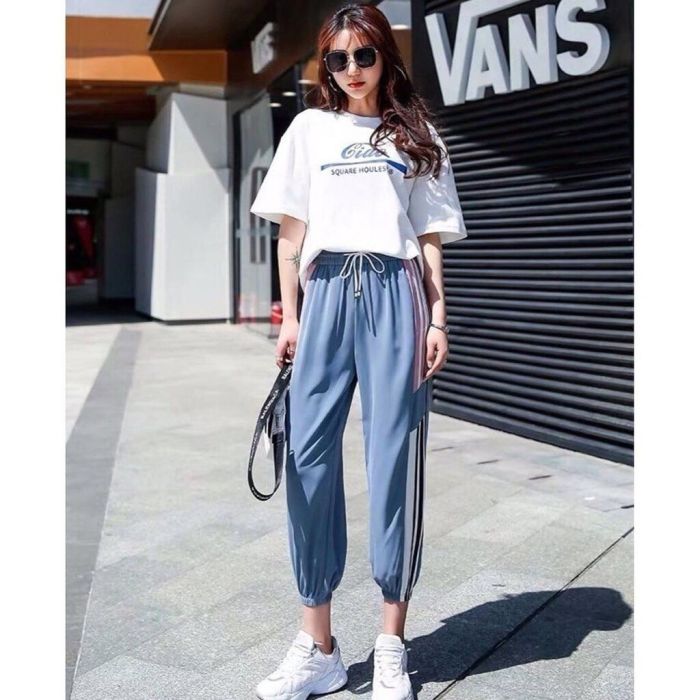 Μια χαλαρή,νεανική εμφάνιση που μπορεί να σε βγάλει ασπροπρόσωπη. 