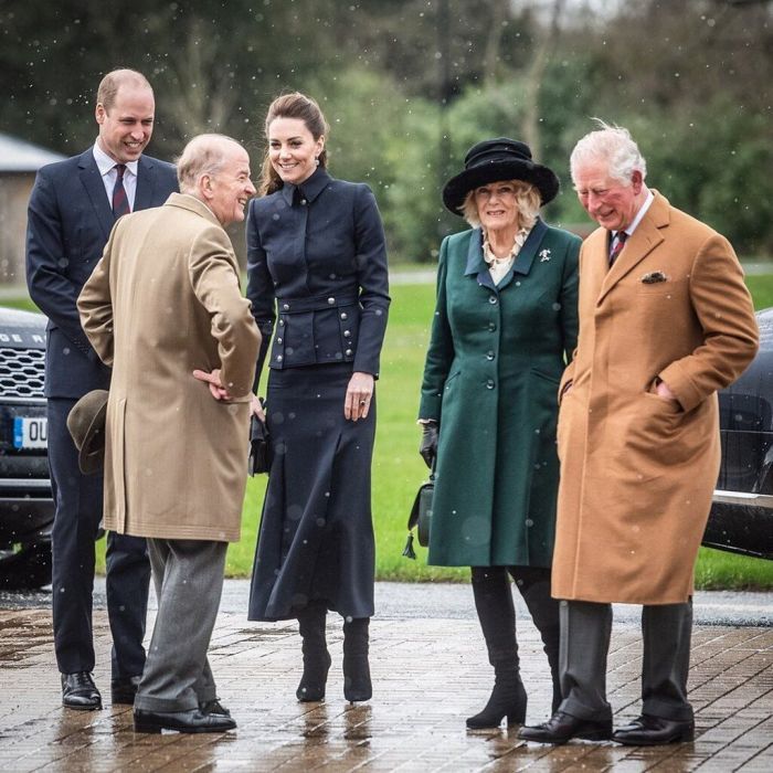 Η έξαρση του κορονοϊού φαίνεται πως θα έχει σημαντικές επιπτώσεις στο παλάτι και τη μοναρχία.