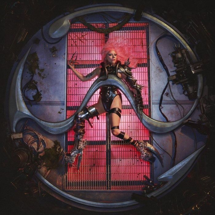 1. Chrοmatica I
2. Alice
